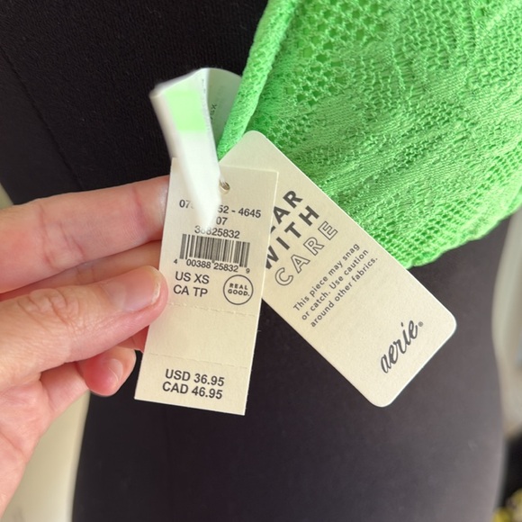 Aerie Triangle Neon Green Bikini Top - Picture 3 of 5